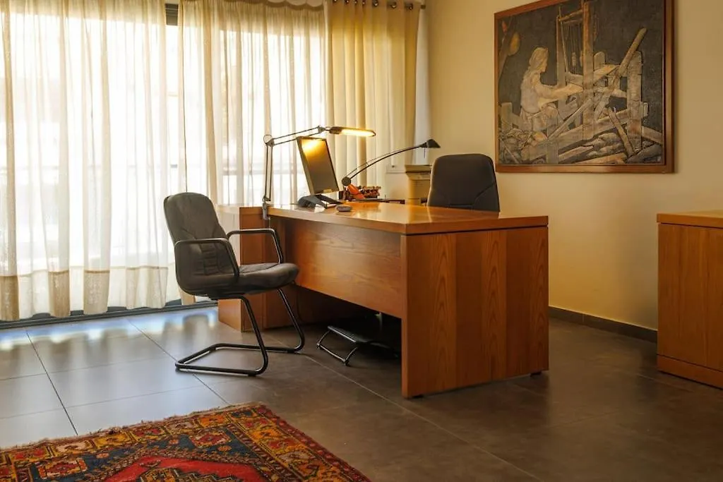 The Grapiti - Spectacular View Spacious Apartment 테살로니키