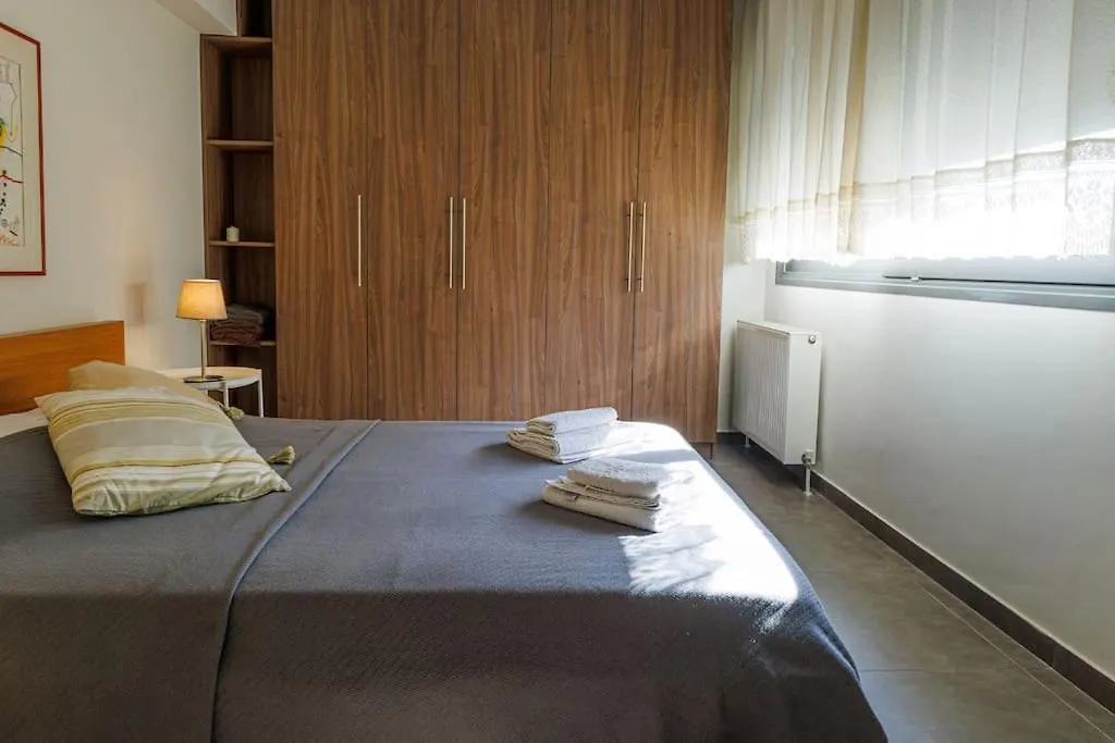 The Grapiti - Spectacular View Spacious Apartment 테살로니키